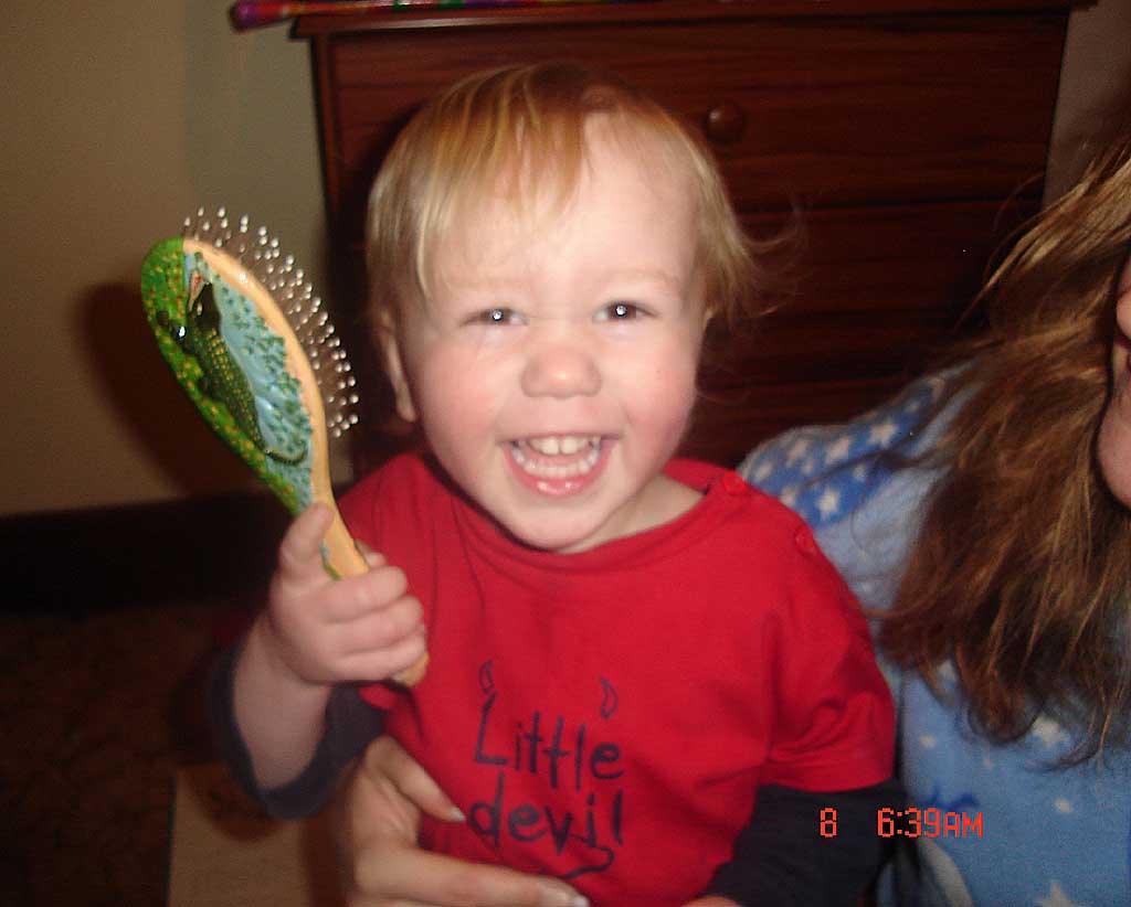 Luke/2005-09-08_Haircut/Before A.JPG